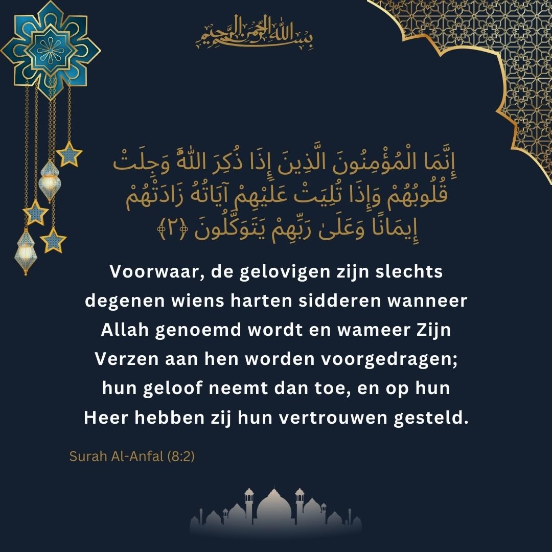 Image showing the Dutch translation of Surah Al-Anfal (8) verse 2.